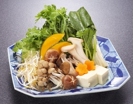 しゃぶしゃぶの野菜を季節ごとに替えております。
※画像はイメージ