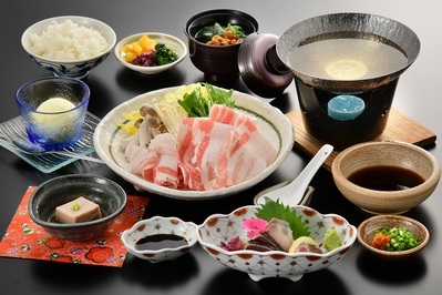 おすすめメニュー「黒豚しゃぶしゃぶ御膳」